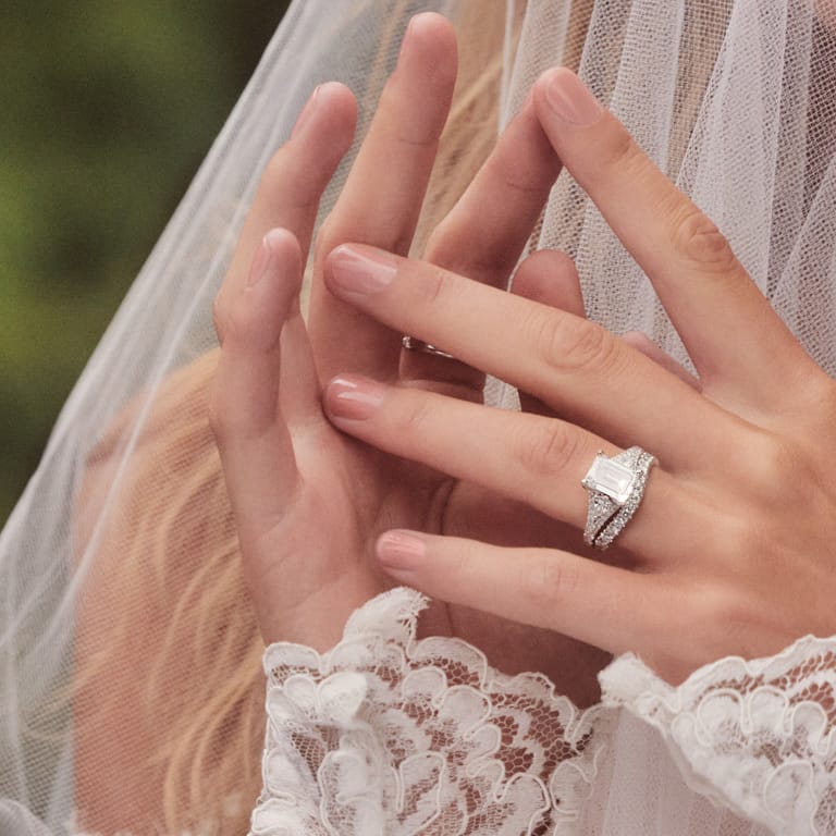 SIG_K_FY24_Q4_OF_MLB_LCD_BRIDAL_L2_RG_834871903_522263108.jpg