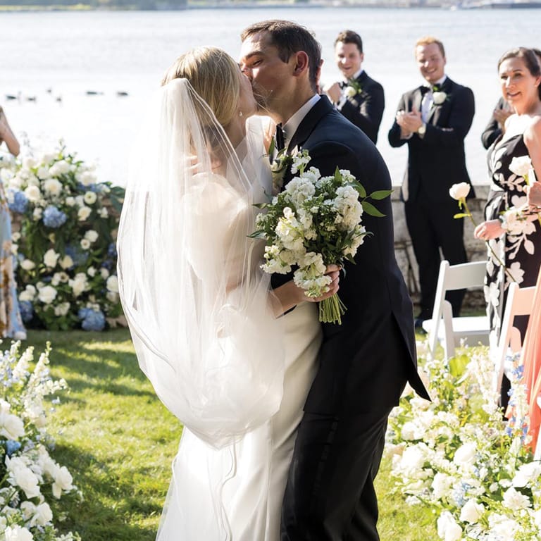 Alpine Resort-Waterfront Bay Lawn-Ceremony site3-2.jpg