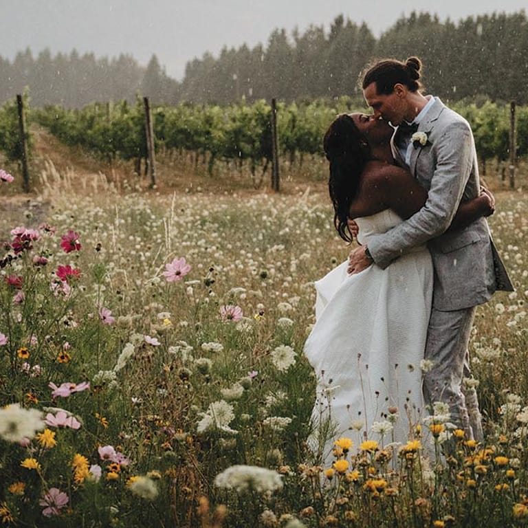 gorge-crest-vineyards-wedding-alexis-phil-803-3.jpg
