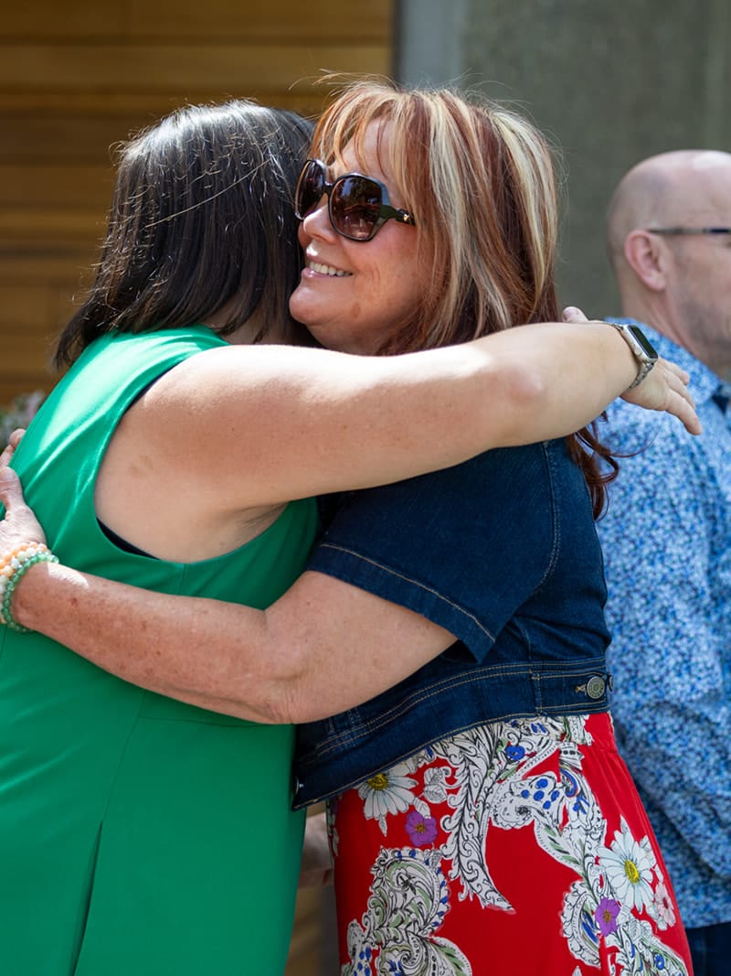 Guests greet each other during the ILEA Napa-Sonoma gathering at Rodney Strong Vineyards