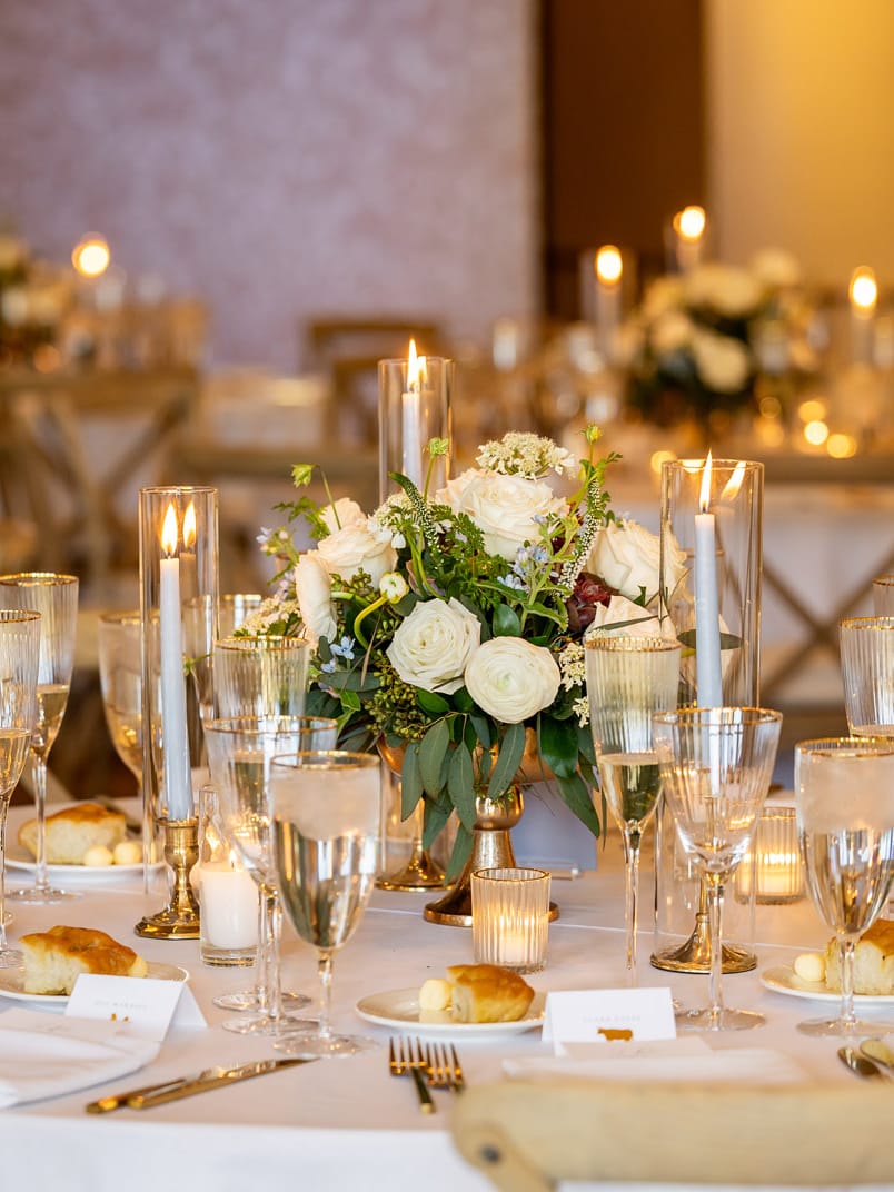 Kloos Wedding, AZB, Low Classic White Floral Arrangement