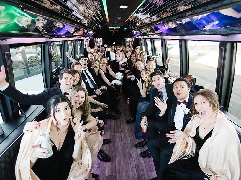field/sandboxmnbridecom239elwb01blackmeshcom/2022/image/reneeslimousinesmnb2102.jpg