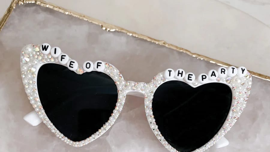 2025-02/Sunglasses1.jpg