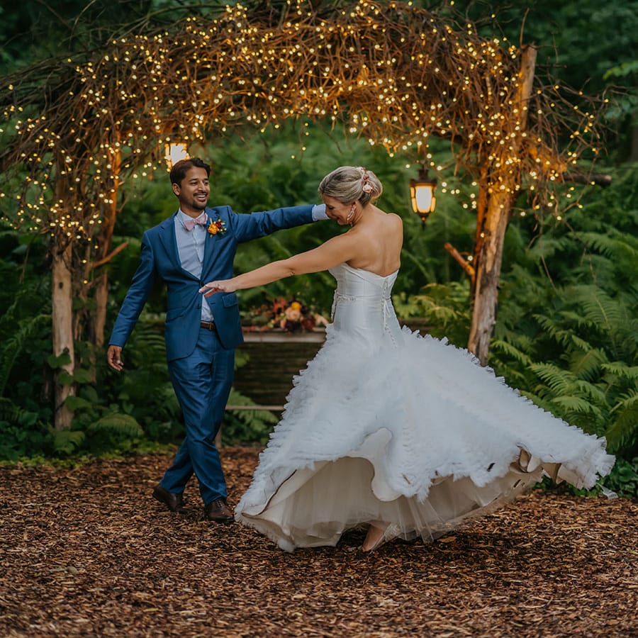2025-04/couple-151web.jpg