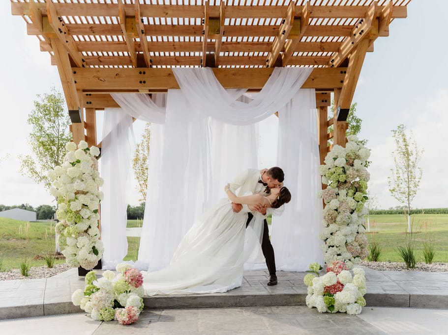 2026-06/Fargo-Wedding-Photographer-07825_0.jpg