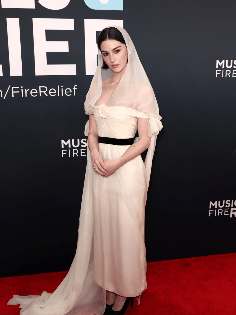 2025-02/Gracie-Abrams_Matt-Winkelmeyer_Getty Images for The Recording Academy_Chanel.png