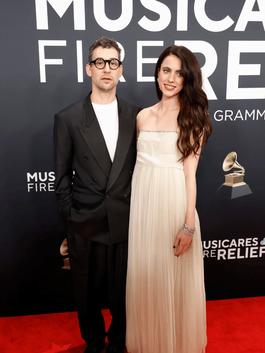 2025-02/Margaret-Qualley_Frazer-Harrison_Getty-Images_Chanel.png
