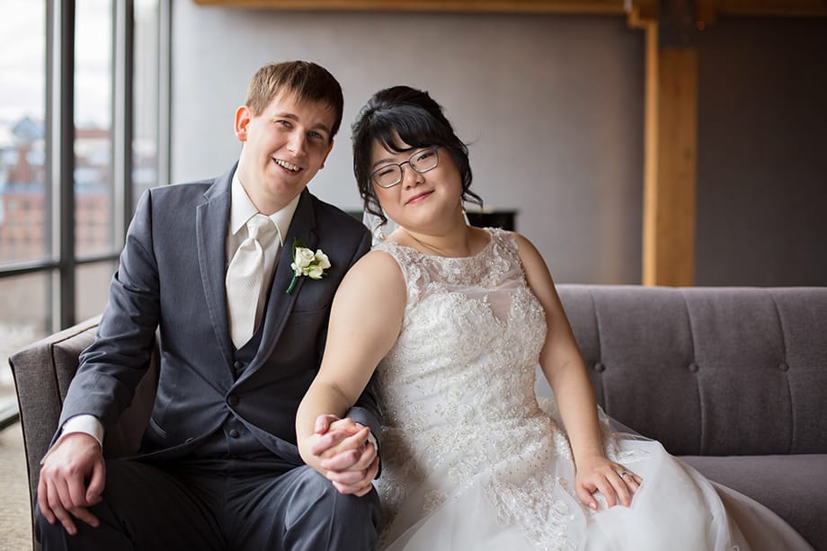 field/sandboxmnbridecom239elwb01blackmeshcom/2021/image/rachellahlummnb2111.jpg