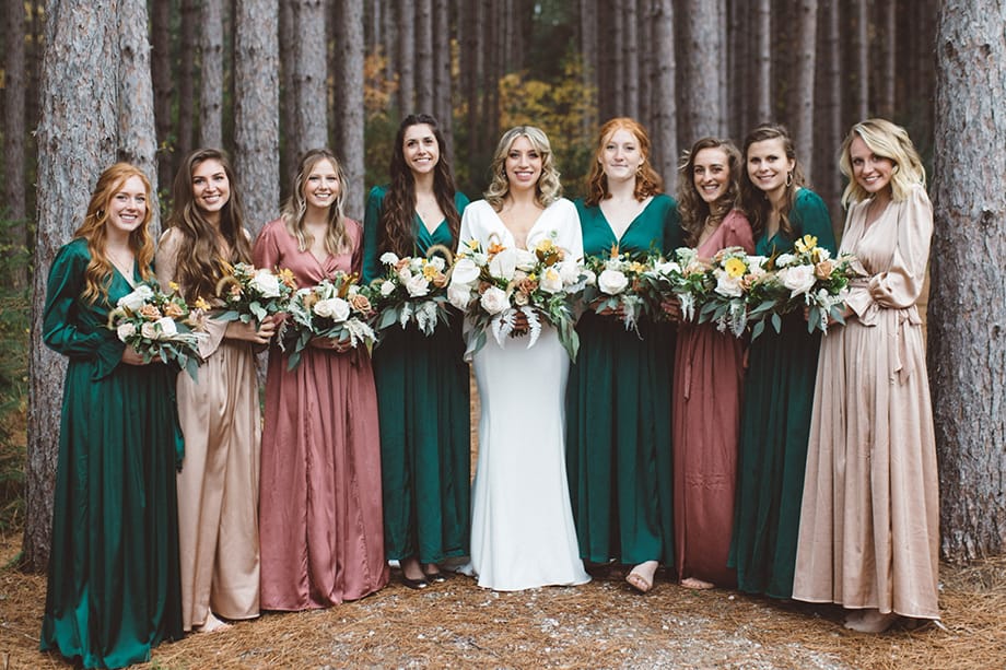 field/sandboxmnbridecom239elwb01blackmeshcom/2021/image/651studiofloralmnb2134.jpg