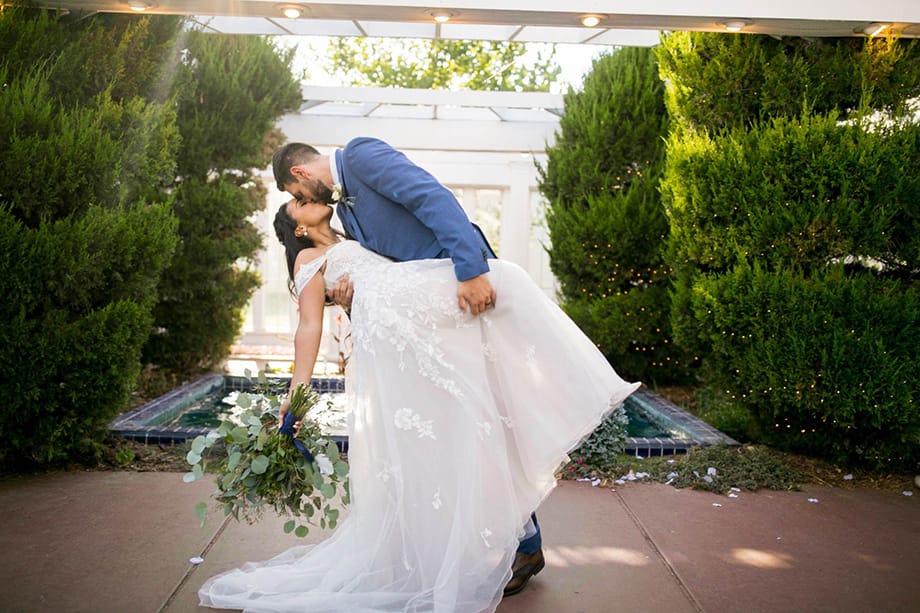 field/sandboxmnbridecom239elwb01blackmeshcom/2022/image/bellagalaphotomnb2201.jpg