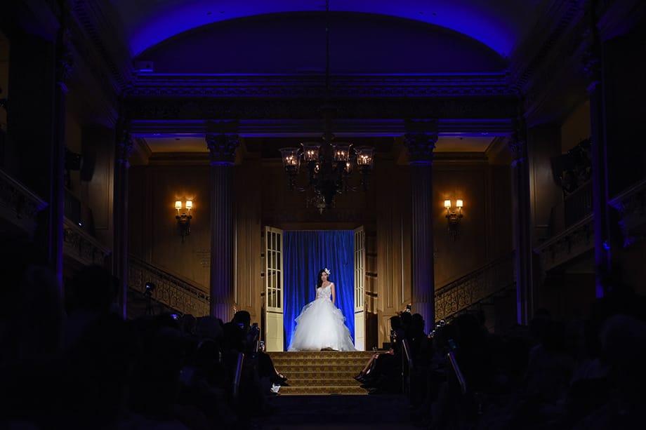 field/seattlebridemagcom239elwb01blackmeshcom/2022/image/luly-yangsebfv2202.jpg