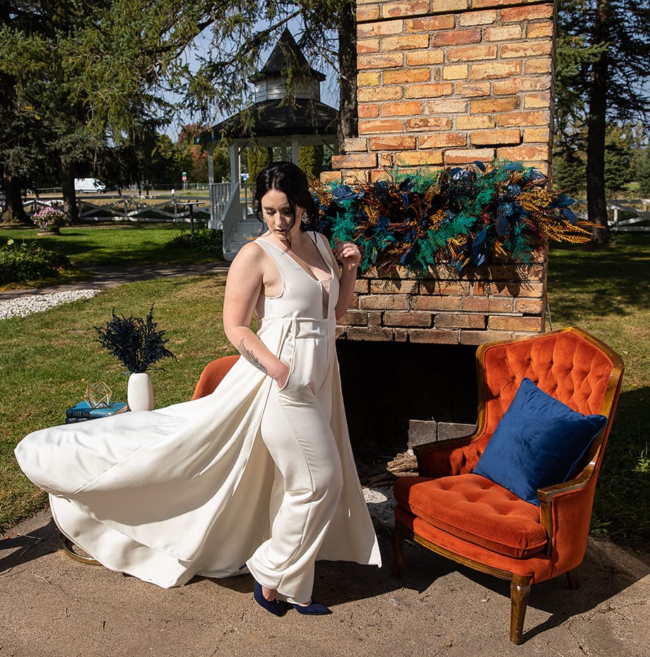 field/sandboxmnbridecom239elwb01blackmeshcom/2022/image/bespokemnbfv2220.jpg
