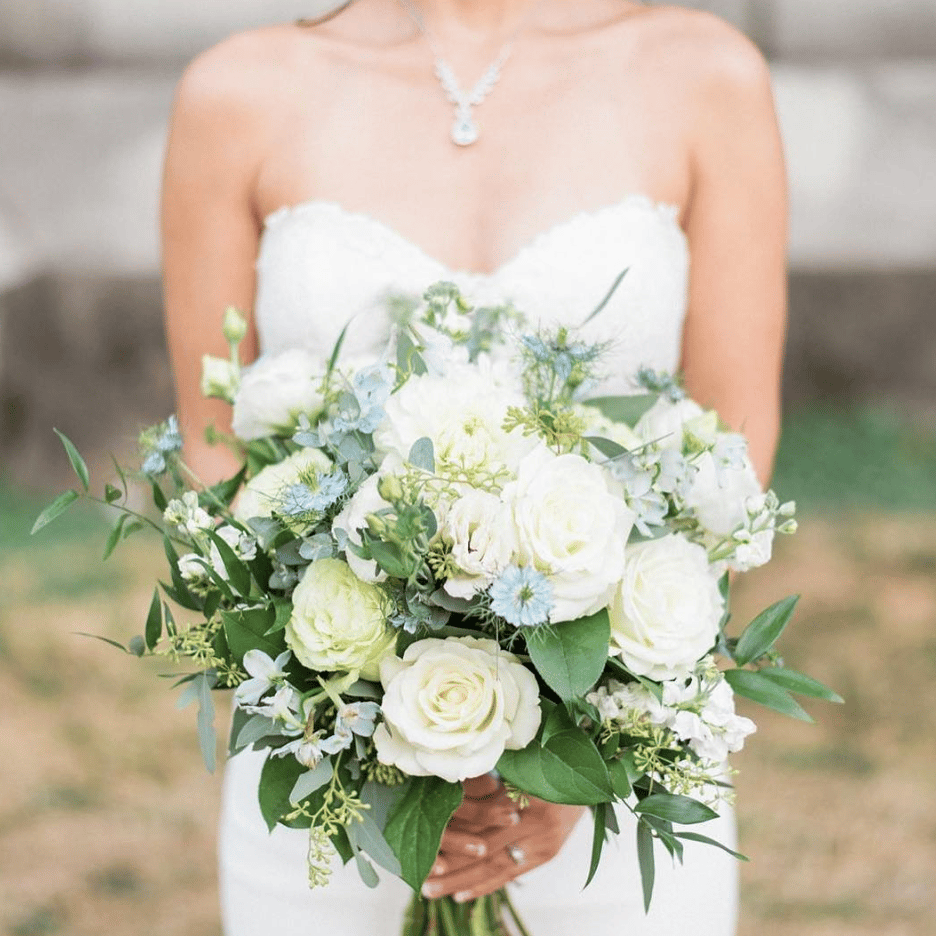 Flowers: Floral Sunshine Portland, Photo: Shelley Marie Photo