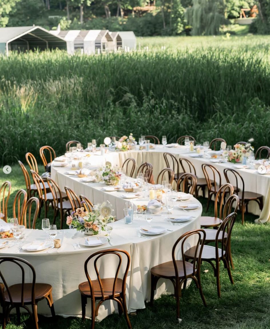 tablescape backyard wedding
