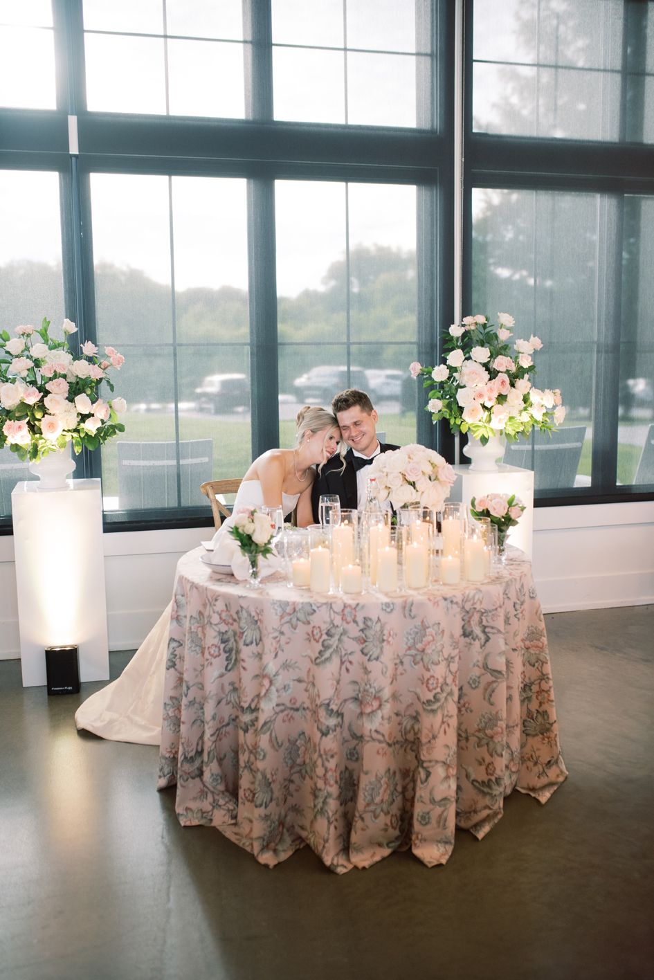 sweetheart table 