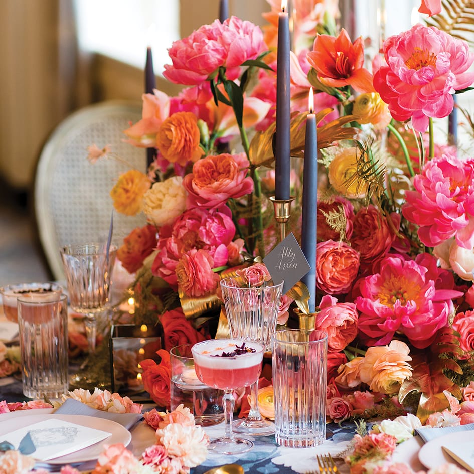 field/seattlebridemag_com_239elwb01_blackmesh_com/2020/image/6.jpg