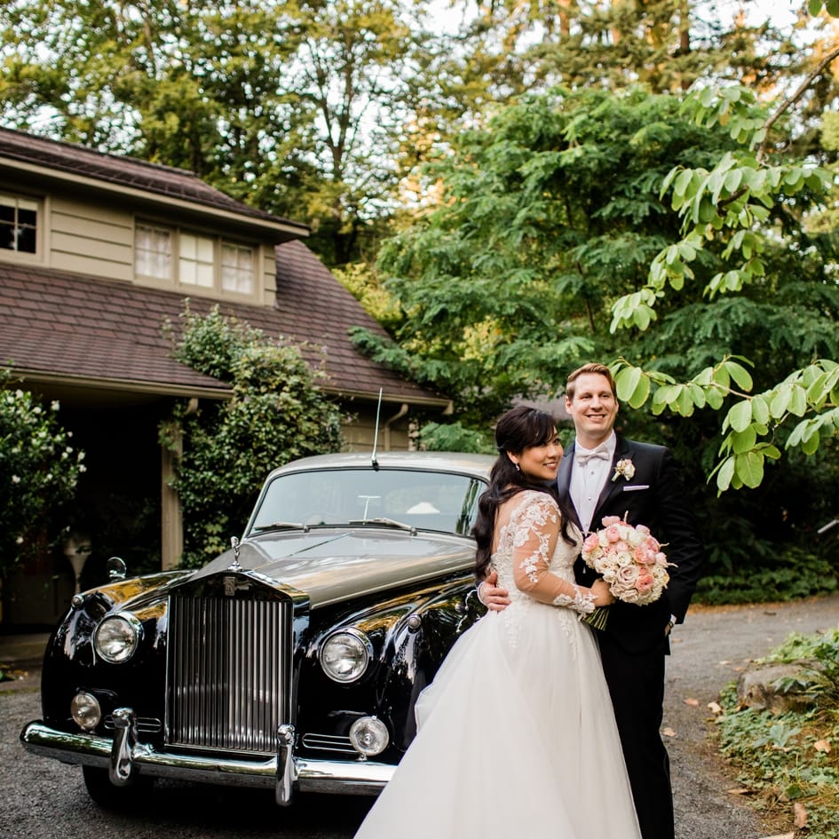 field/seattlebridemag_com_239elwb01_blackmesh_com/2021/image/2021-06-25_0040.jpg
