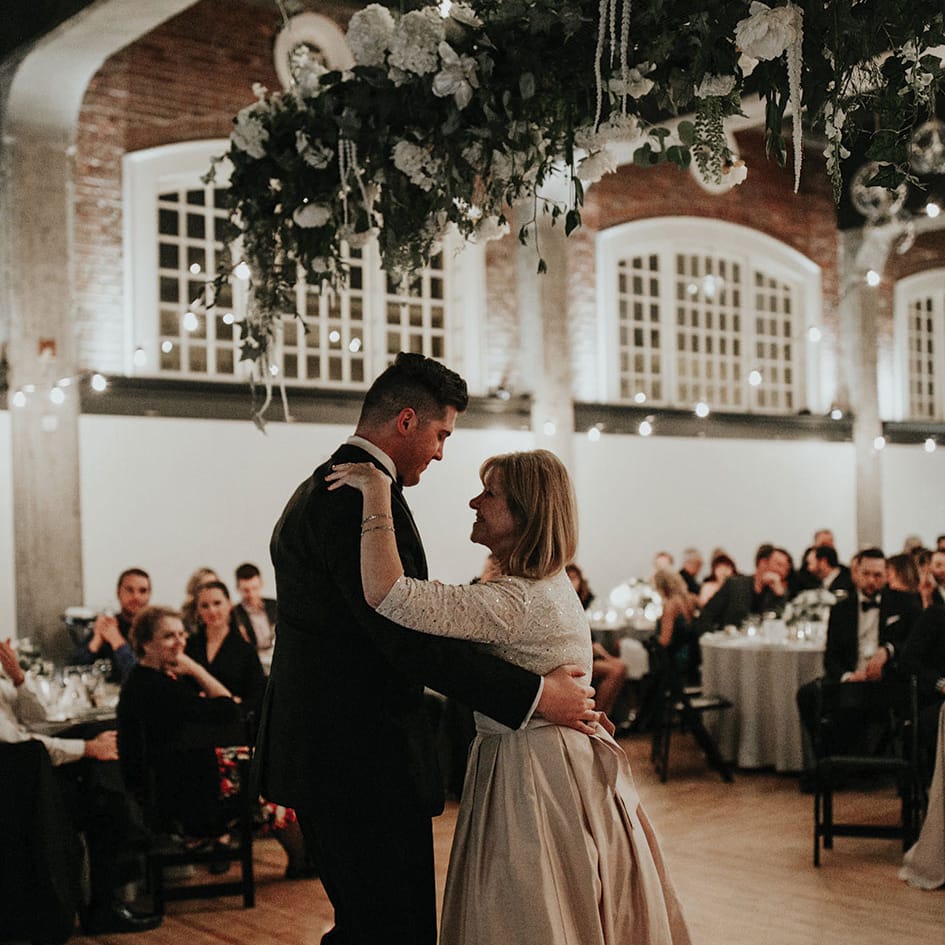 field/orbridemagcom239elwb01blackmeshcom/image/krissymattwedding-599.jpg