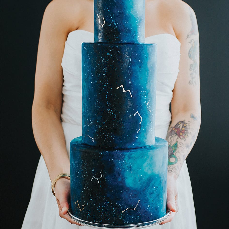 field/orbridemagcom239elwb01blackmeshcom/2018/image/constellation-cake.jpg