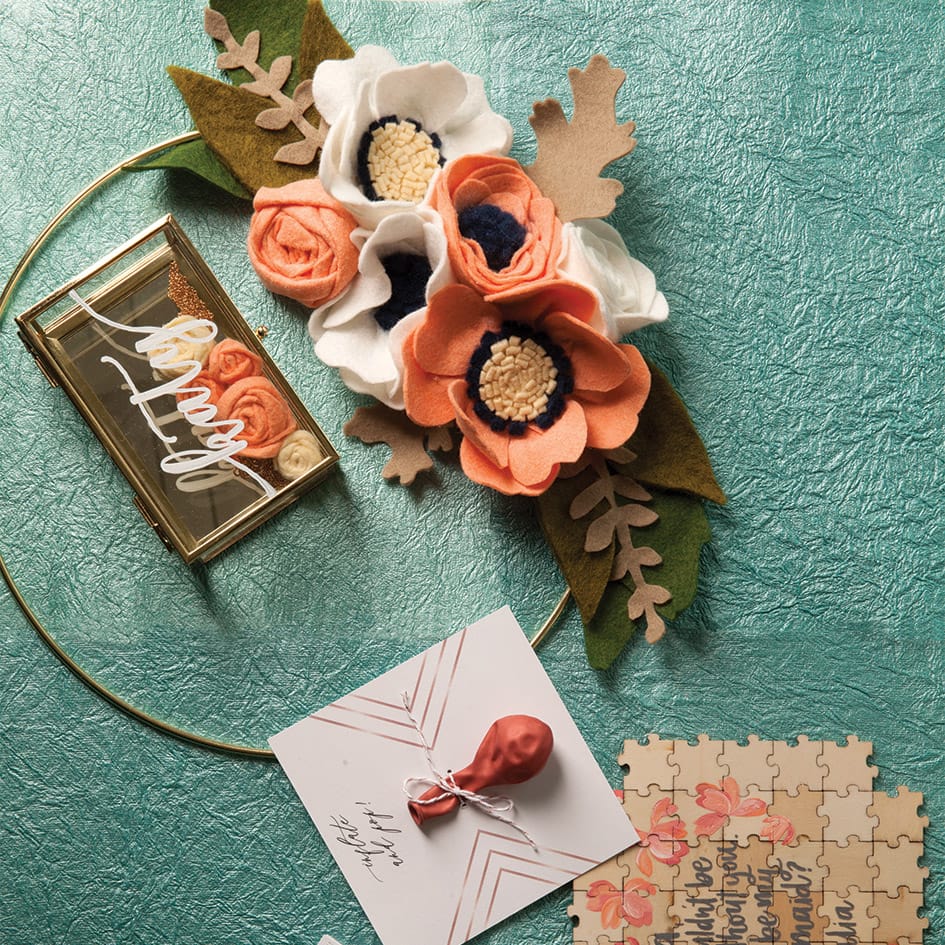 field/seattlebridemagcom239elwb01blackmeshcom/2018/image/lead_6.jpg