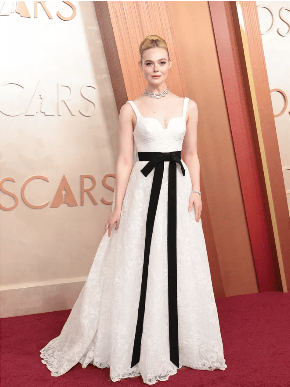 2025-03/Oscars2025_ElleFanning_Designer-Givenchy_Photos-Getty.png