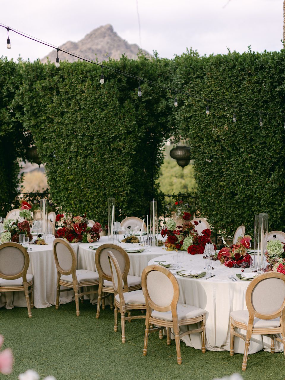 2026-03/054-Sara-Bishop-Wrigley-Mansion-red-luxury-wedding-February 10, 2025.jpg