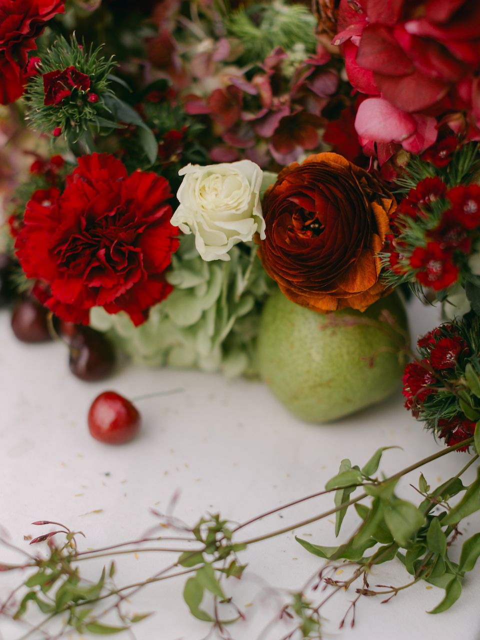 2026-03/095-Sara-Bishop-Wrigley-Mansion-red-luxury-wedding-February 10, 2025.jpg