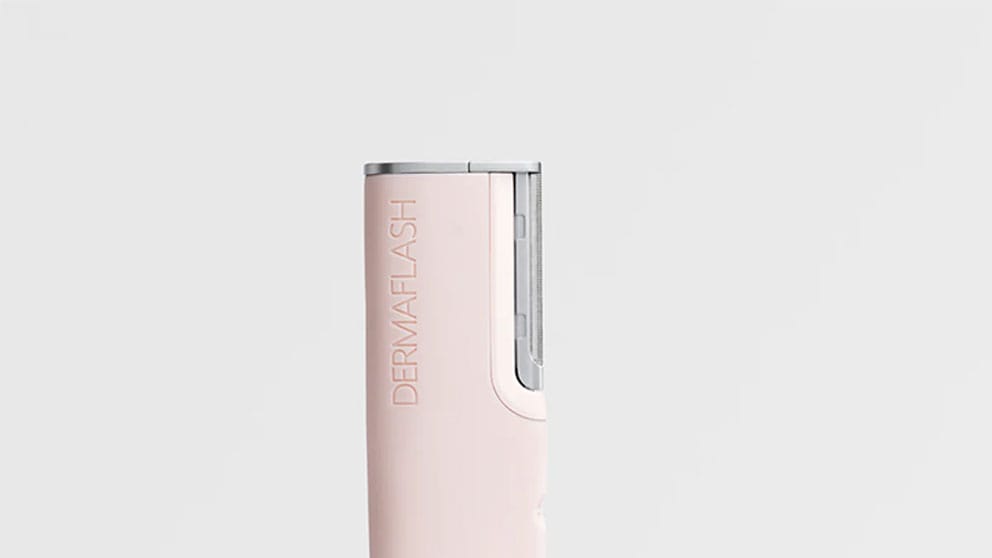 2025-01/DermaflashLuxeBlush.jpg